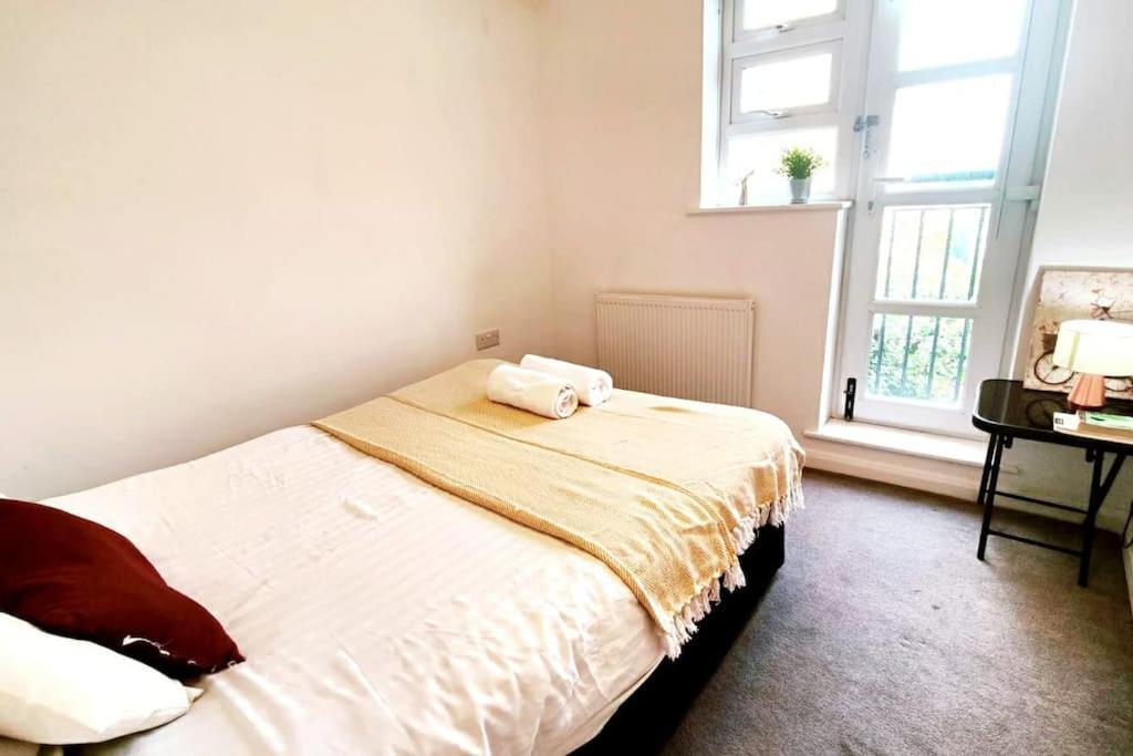 Apartamento Aldgate Flats In E1. Londres Exterior foto