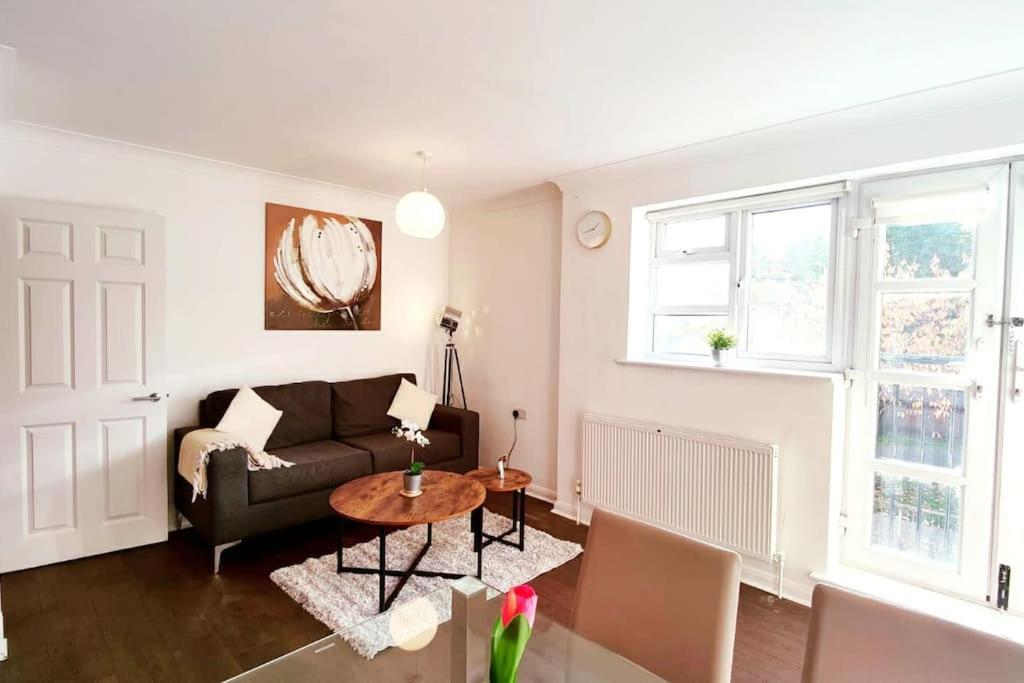 Apartamento Aldgate Flats In E1. Londres Exterior foto