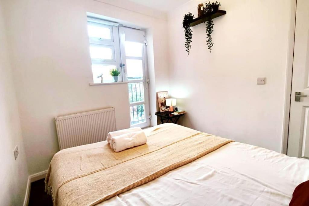 Apartamento Aldgate Flats In E1. Londres Exterior foto